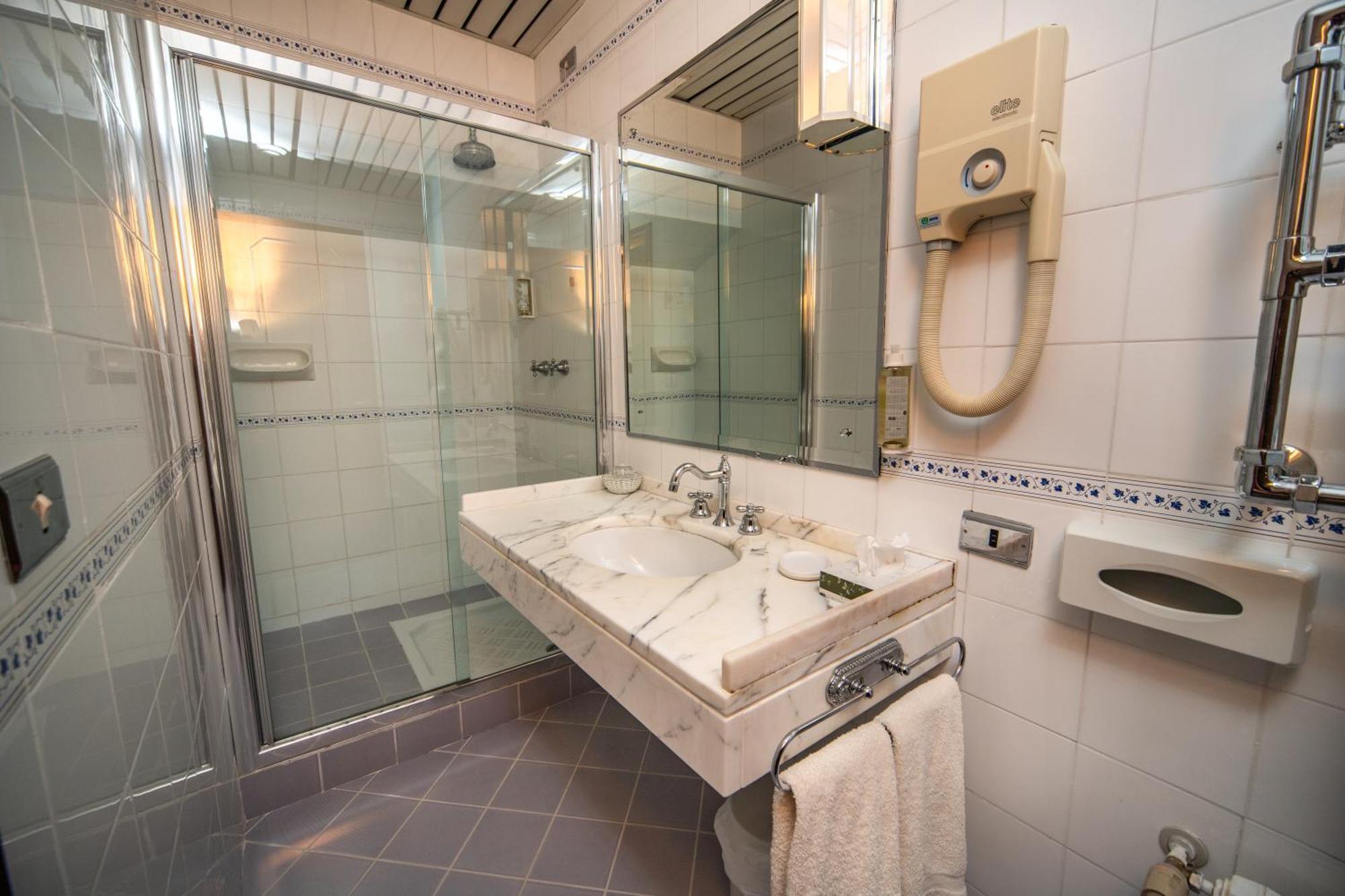 Hotel Grand Bastiani